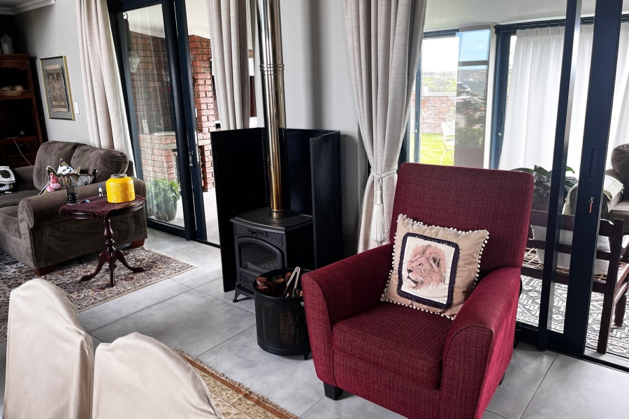 3 Bedroom Property for Sale in Renosterbos Estate Western Cape